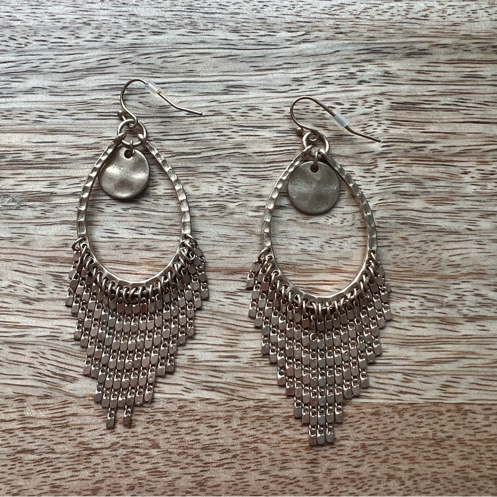 Melrose And Market Earrings 9$